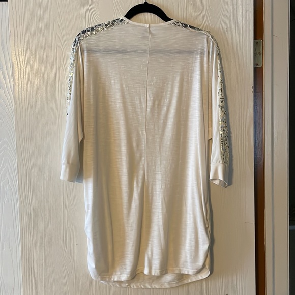 Ivory 3/4 Sleeve Sequence Lace Top - Picture 3 of 5